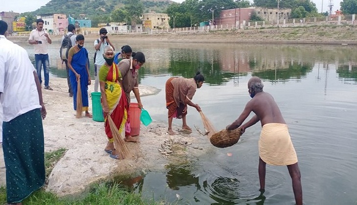 Tamil Nadu: Large quantity of fishes found dead