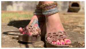 Woman sells pics of her feet makes Rs 43k a week