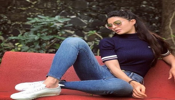 Jacqueline Fernandez shares picture of being back on film set