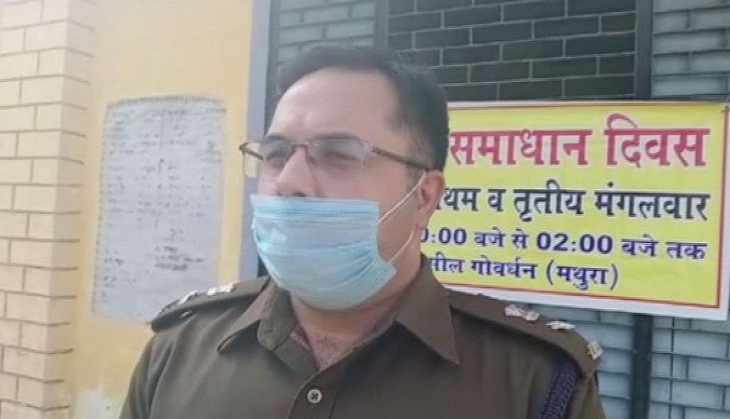 After Mathura namaz row, 4 arrested for reciting 'Hanuman Chalisa' inside mosque 