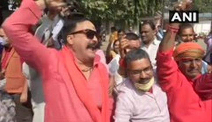 Bihar Polls: With NDA leading, BJP supporters start celebration in Patna