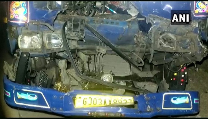 Gujarat: Nine dead, 17 injured in collision between two trucks in Vadodara