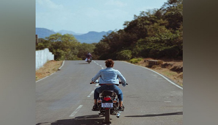 Rashmi Rocket: Taapsee Pannu 'fined' for riding bike without helmet during shoot