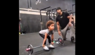 Watch how dad encourages girl to lift weights; netizens love viral video