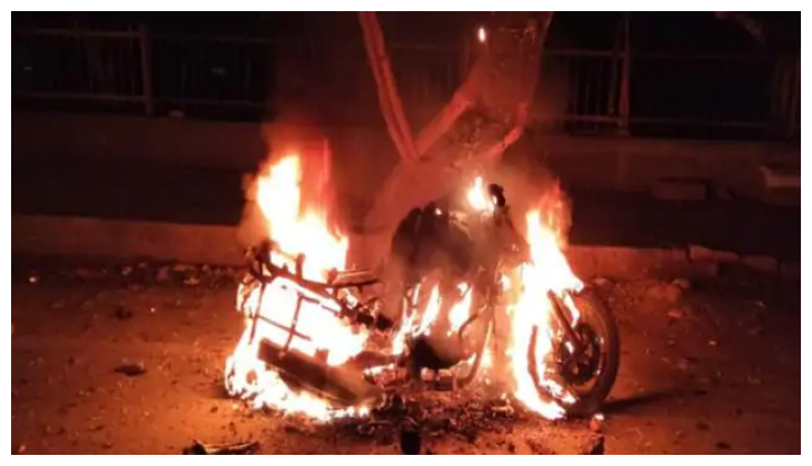 52-year-old auto-rickshaw driver sets 7 bike on fire