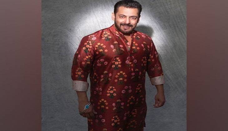 Christmas Day 2020: Salman Khan extends Christmas wishes with special version of Jingle Bells
