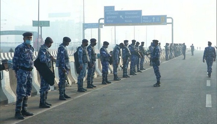 Farmers' Protest in Delhi: Security forces deployed at Ghazipur border