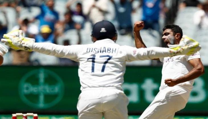 Ind vs Aus: Wade, Smith settle in after Umesh, Ashwin's early strikes