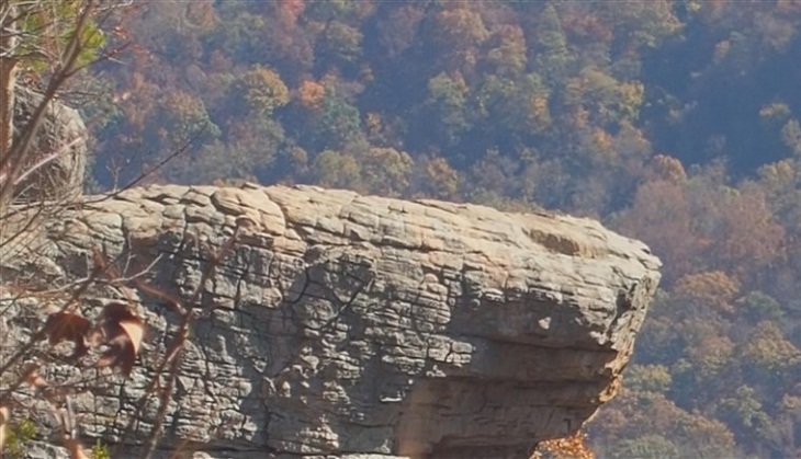 Oh No! Woman falls from 650-foot cliff after accepting fiance's proposal; know what happens next