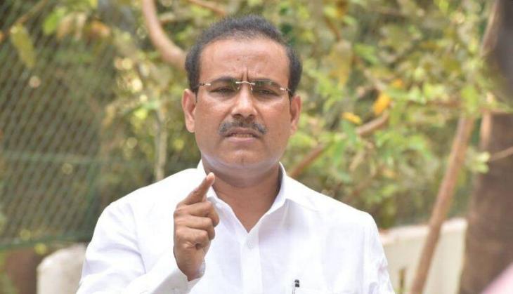 COVID-19 vaccination drive must be sponsored by Centre, says Maha minster