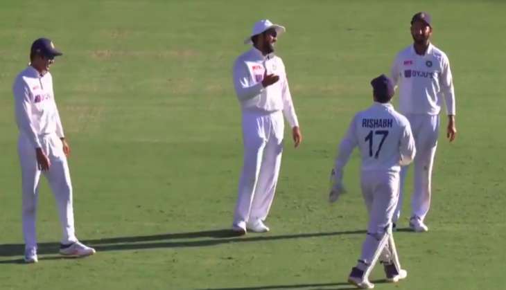 Rohit Sharma laughs as Rishabh Pant fails to convince Ajinkya Rahane to go for review [watch]