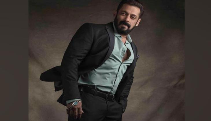 Salman Khan urges fans to not watch 'Radhe' on sites streaming it illegally