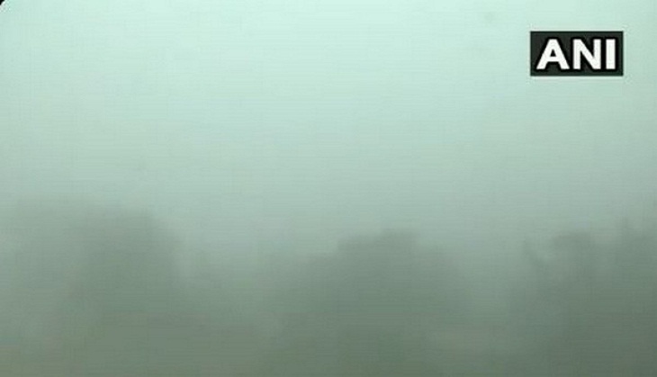 Delhi's air quality remains in 'very poor' category