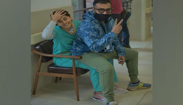 Taapsee Pannu shares BTS picture from sets of 'Dobaaraa'