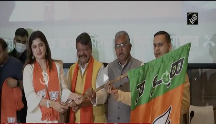 Bengali actor Srabanti Chatterjee joins BJP ahead of assembly polls 