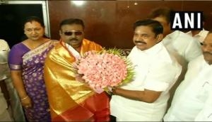 Tamil Nadu Polls: Vijayakanth's DMDK seals alliance with Dhinakaran's AMMK