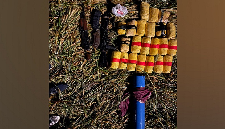 Punjab: One Pakistani smuggler killed by security forces, arms and drugs seized
