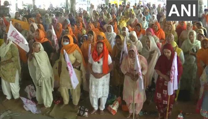 Farmers stage protest against farm laws in Amritsar 