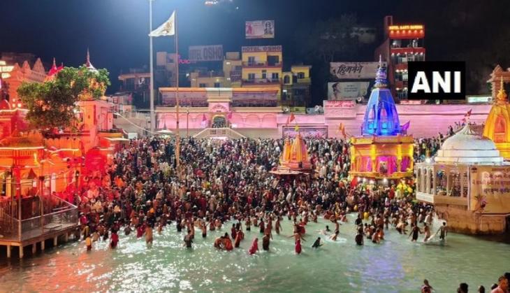 Kumbh 2021: Devotees participate in third 'Shahi Snan' in Haridwar