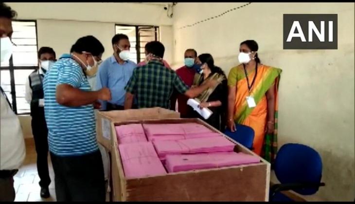 Kerala Assembly polls: Congress, CPI-M lead on 5 seats each  
