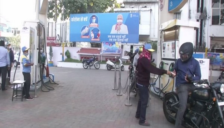 Delhi Fuel Price Today: Petrol price up by 25 paise, diesel by 30 paise