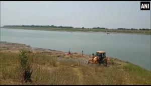 Bihar: Several dead bodies found floating in Ganga in Buxar