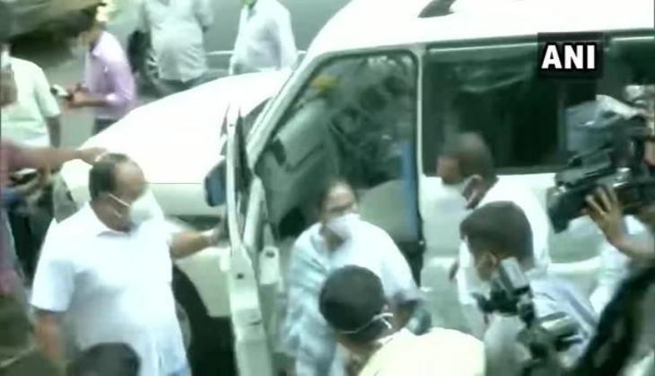 Mamata Banerjee rushes to CBI office following detention of TMC leaders