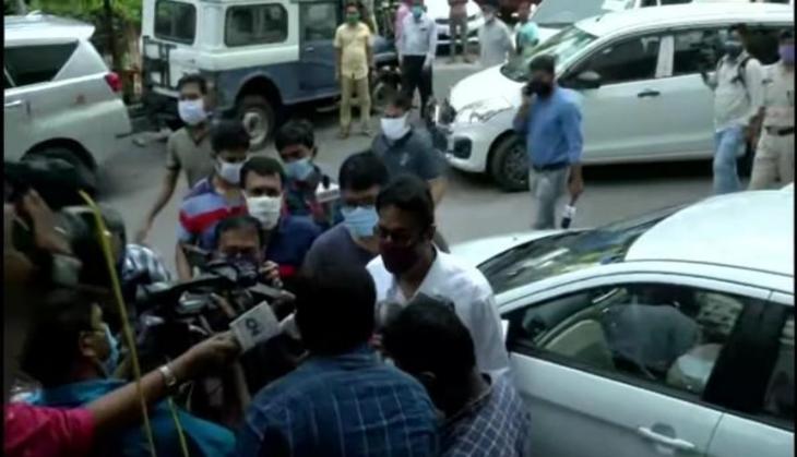 Narada scam: 3 TMC leaders, Sovan Chatterjee picked up by CBI
