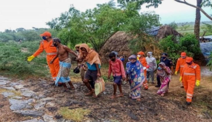 Cyclone Yaas: NDRF rescues mother, newborn from flooded village in Odisha 