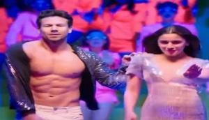 David Warner swaps faces with Tiger Shroff, grooves to this song with Alia Bhatt
