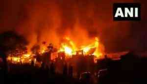 J-K: Houses damaged, several injured in fire in Baramulla