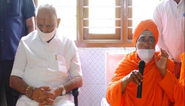 Karnataka seer backs Yediyurappa, says 'leadership change more dangerous than COVID'