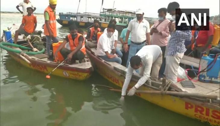 'Namami Gange' team conducts Ganga cleaning drive in Varanasi