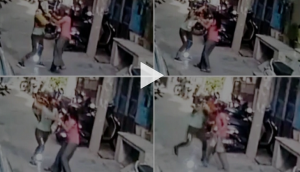 22-year-old girl beats woman, snatches her mobile phone; incident caught on camera