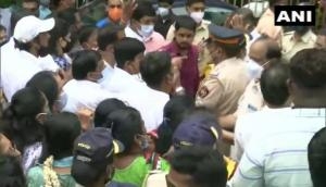 Mumbai: FIR against 7 Shiv Sena members after clash with BJYM workers 