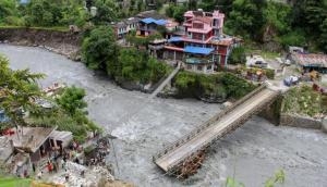 Nepal: Protests in Sindhupalchawk against Chinese road construction firm after landslides, damage to houses