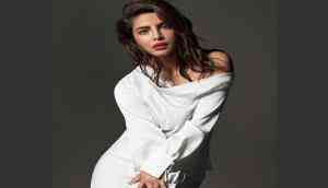 Priyanka Chopra reveals how to celebrate National Selfie Day in her latest Insta post