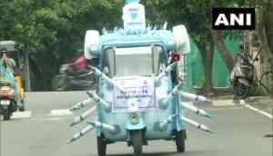 Chennai artist designs auto-rickshaw to create COVID-19 vaccination awareness