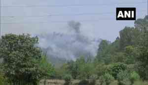 J-K: Massive fire breaks out in forest at Rajouri 