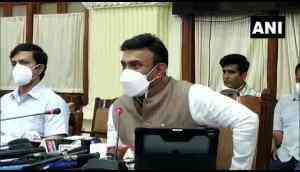 Karnataka Health Minister meets Harsh Vardhan, urges Centre to increase supply of COVID vaccines