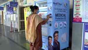 Karnataka: Vending machine that dispenses masks for Rs 2 set-up in Hubli