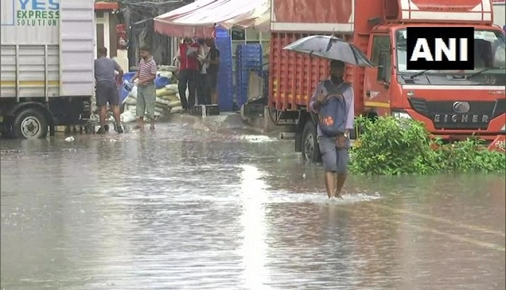 Mumbai Rain Update: Heavy rains cause severe waterlogging in Sion 