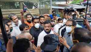 Uddhav Thackeray visits flood-affected Chiplun