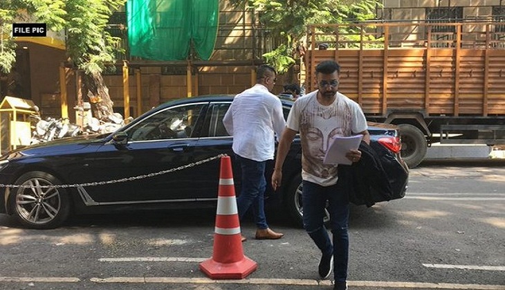 Raj Kundra Pornography case: Bombay HC adjourns Shilpa Shetty's husband bail plea till Thursday