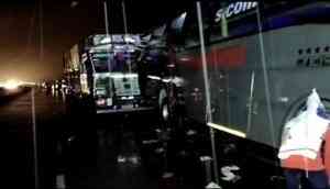 UP: At least 18 killed after truck rams into bus in Barabanki 