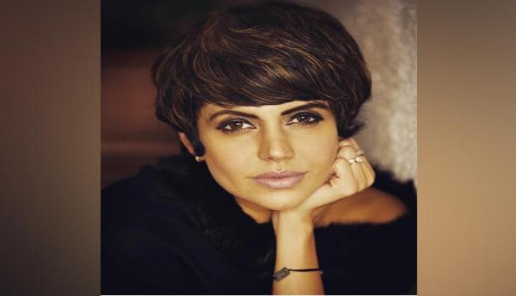 Mandira Bedi performs pooja in memory of her late husband Raj Kaushal