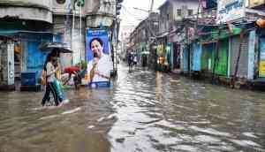 West Bengal: Water level rises in Ganga after heavy rainfall  