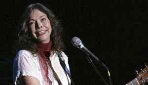 Grammy-winning singer Nanci Griffith passes away at 68