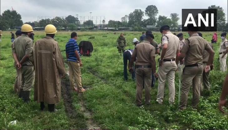 CID bomb squad defuses suspected country-made bomb in WB