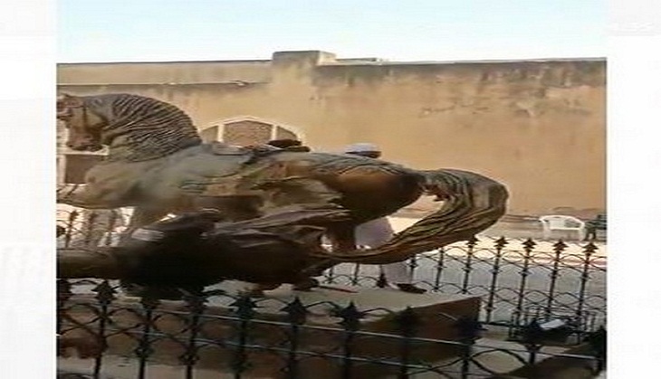 Pakistan: India condemns vandalization of Maharaja Ranjit Singh's statue in Lahore